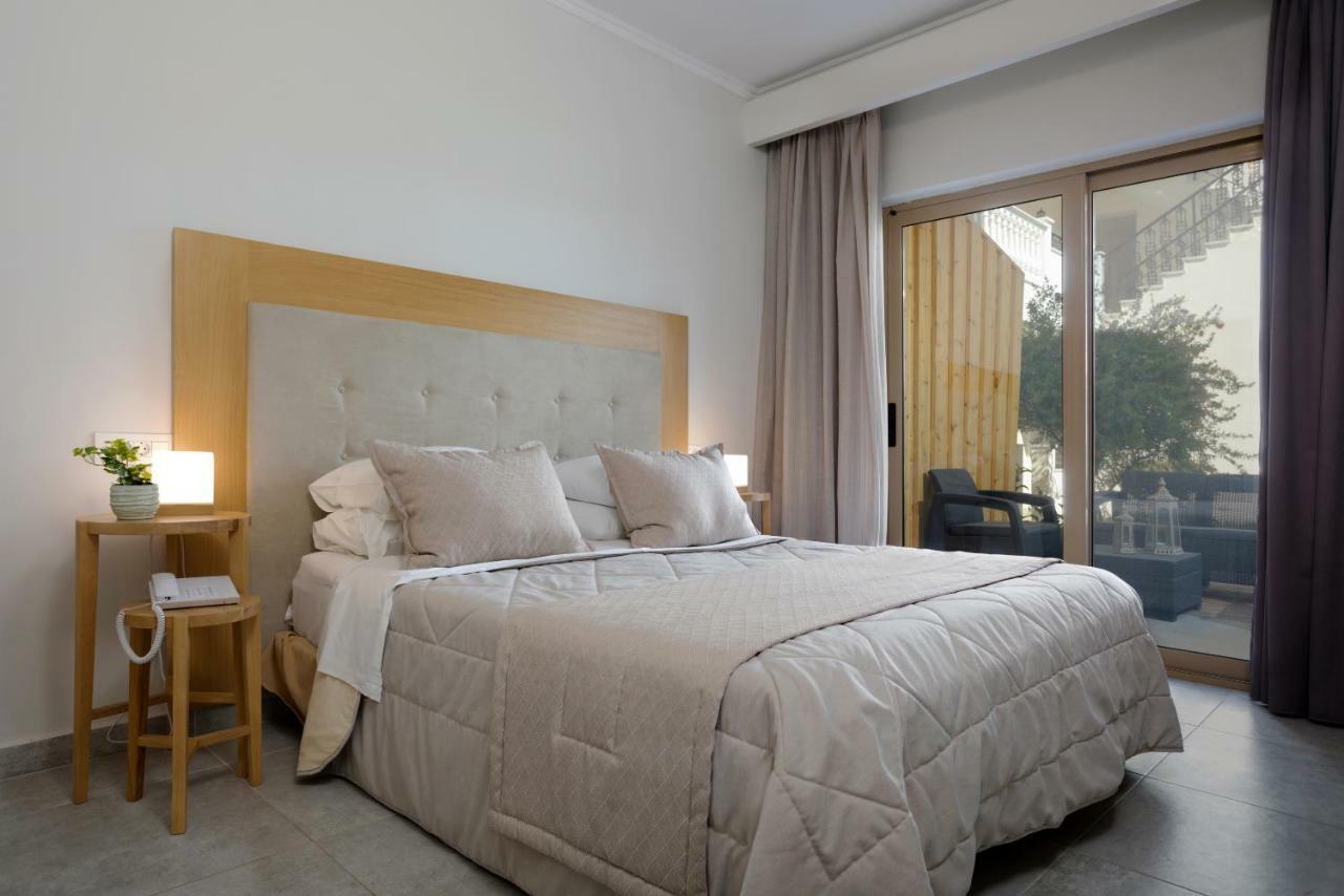 Venus Hotel 4*